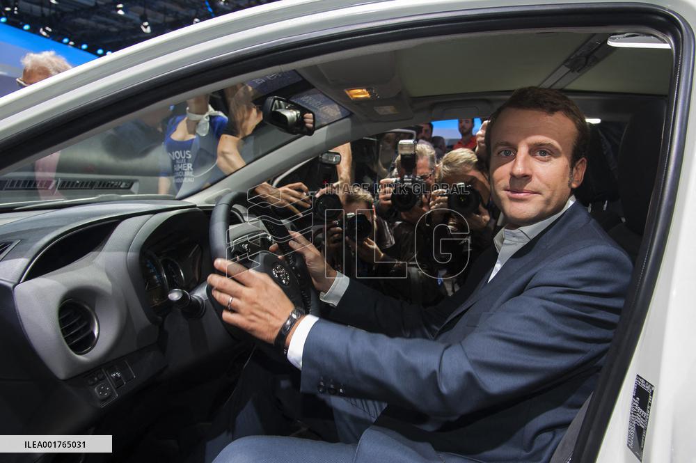 Macron Loves Wheels