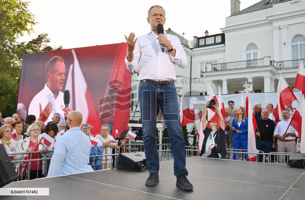 Donald Tusk Campaigns - Poland