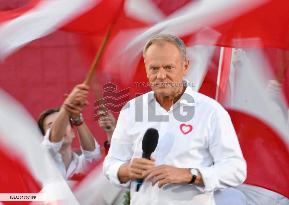 Donald Tusk Campaigns - Poland
