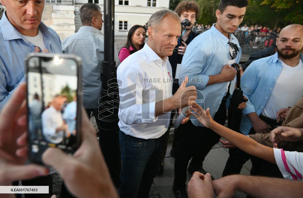 Donald Tusk Campaigns - Poland