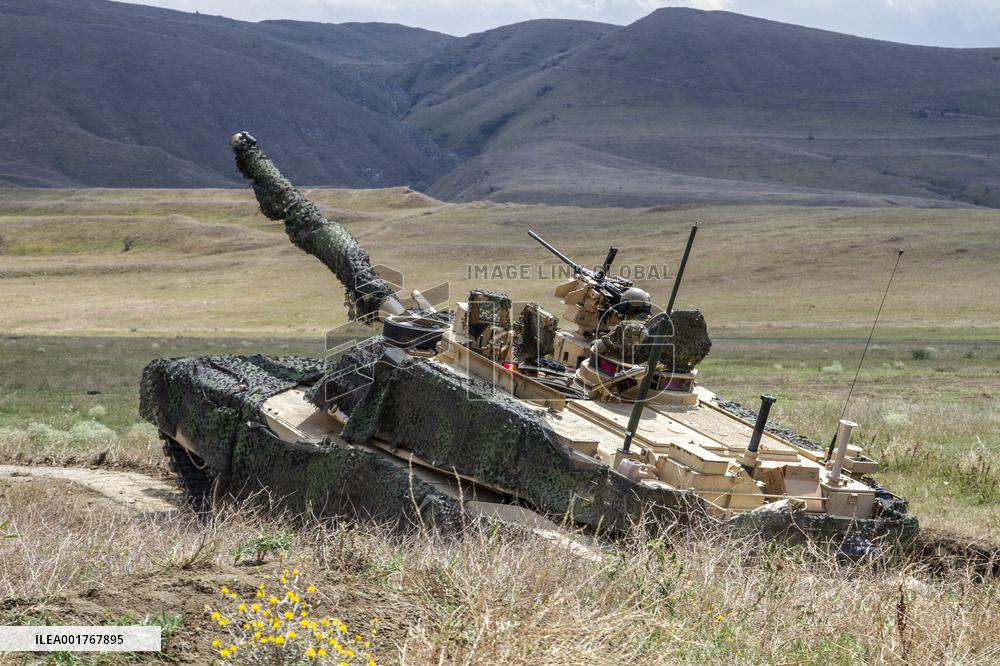 U.S. Abrams Tanks Reach Ukraine