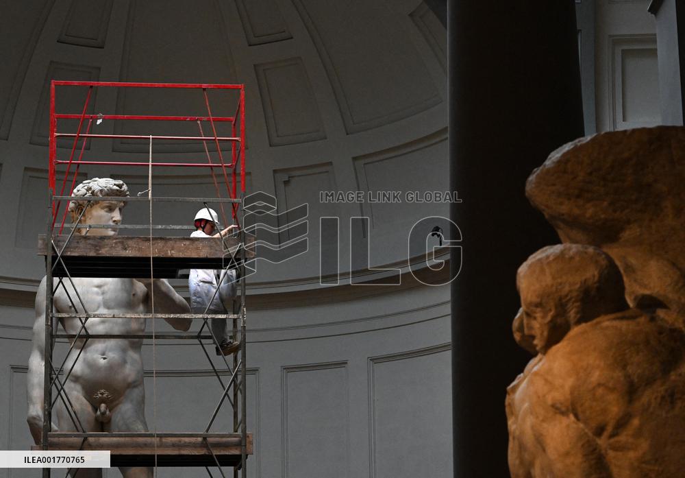 Michelangelo's Statue Of David Gets Clean-Up - Florence