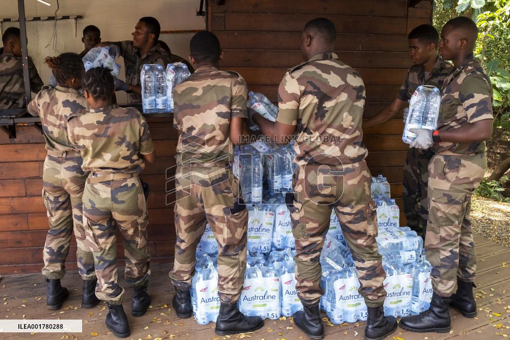 600000 liters of bottled water distribued In Mayotte