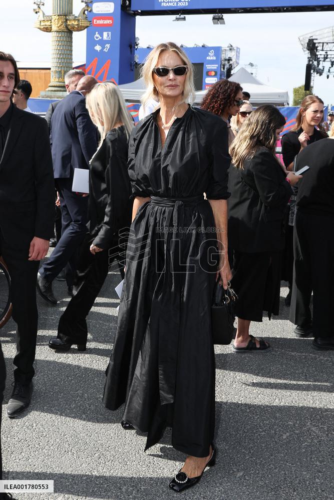 PFW - Christian Dior Womenswear Spring/Summer 2024 - Arrivals NB