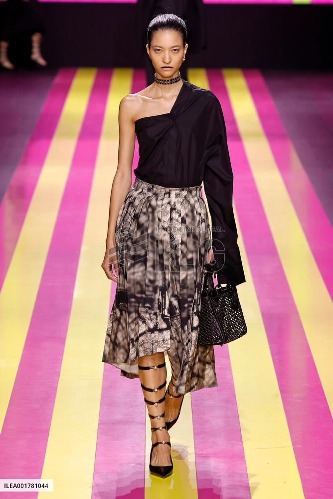 FRANCE-PARIS-FASHION WEEK-CHRISTIAN DIOR