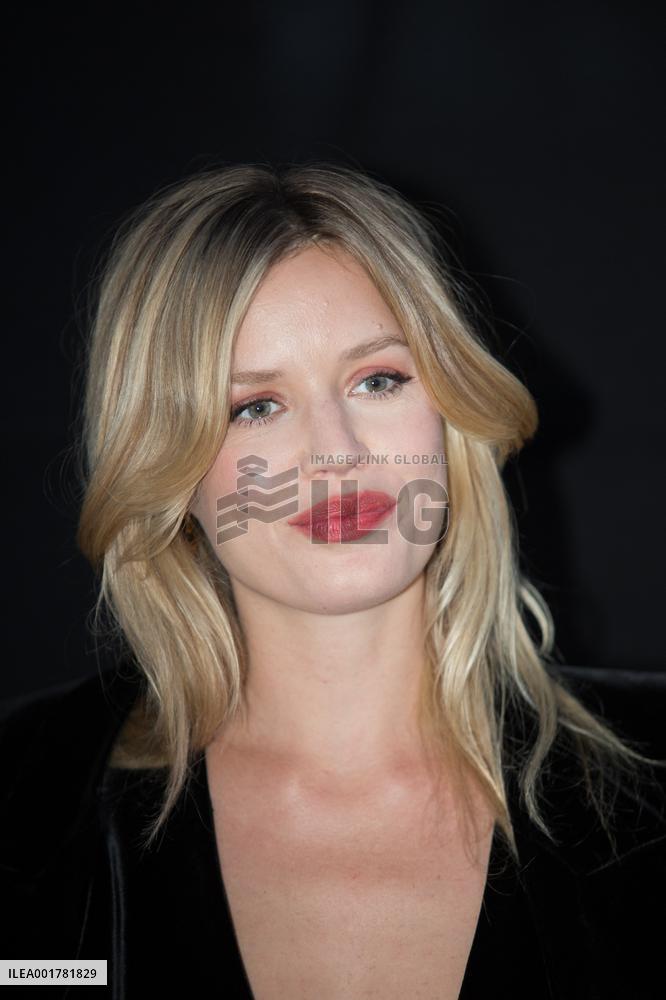 PFW - Saint Laurent Womenswear Spring/Summer 2024 - Photocall NB