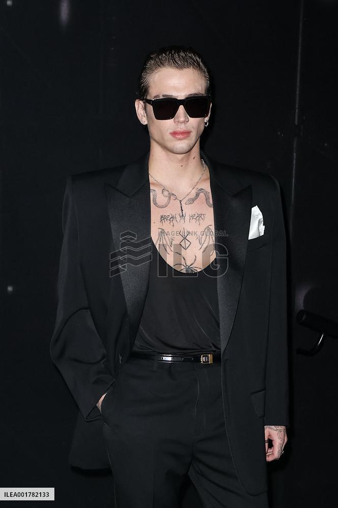 PFW - Saint Laurent Womenswear Spring/Summer 2024 - Photocall NB