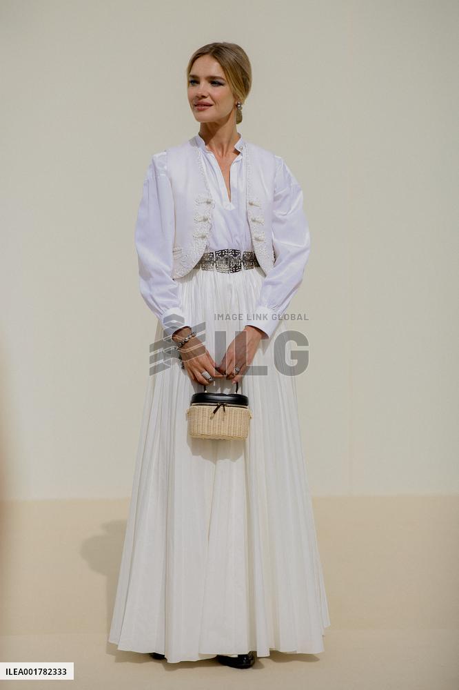 PFW - Dior Street Style