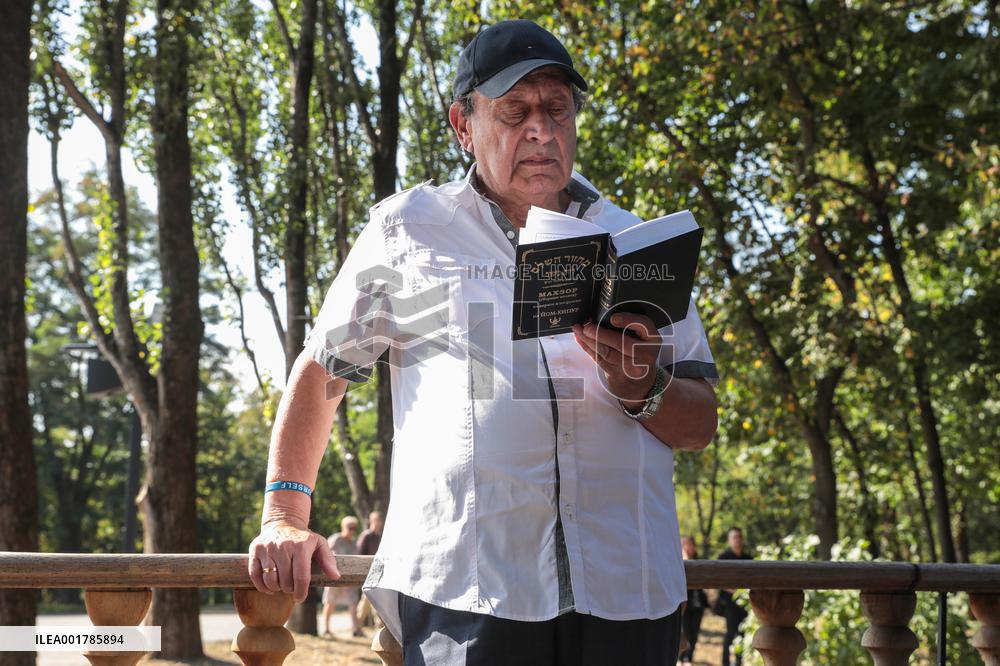 Memorial for Jews killed in 1941 mass shootings in Kyiv