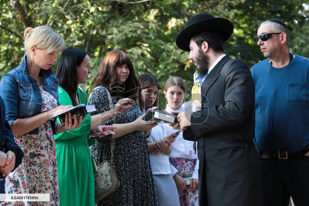 Memorial for Jews killed in 1941 mass shootings in Kyiv