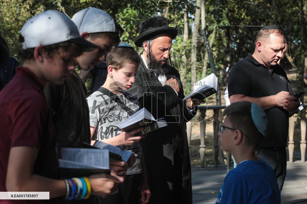 Memorial for Jews killed in 1941 mass shootings in Kyiv
