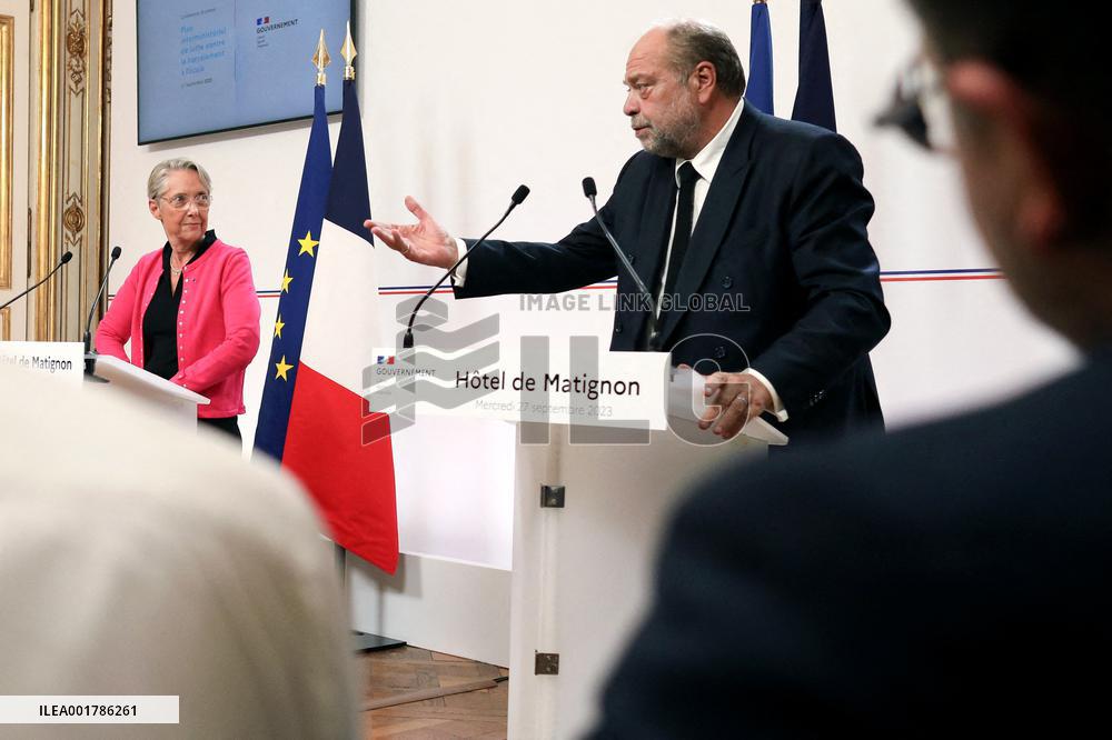 Press conference to present a plan aim at tackling bullying at school at Matignon