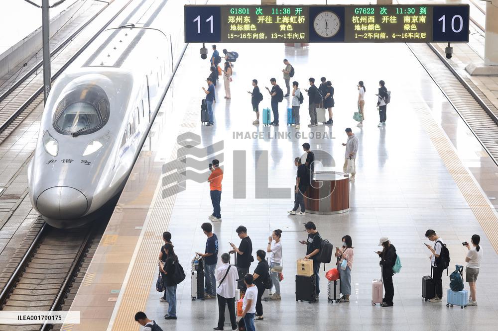 National Day Holiday Traffic Peak in China