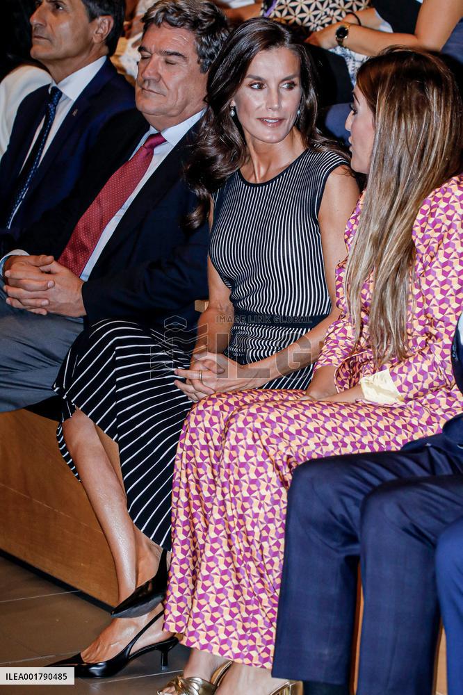 Queen Letizia At The Congress About Sexual Exploitation - Malaga