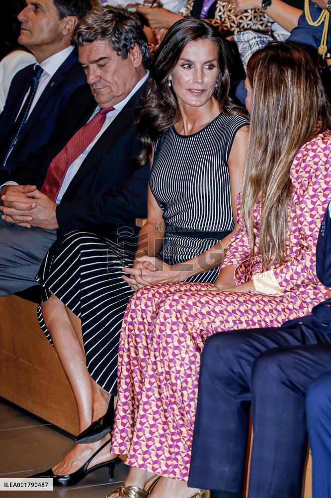 Queen Letizia At The Congress About Sexual Exploitation - Malaga