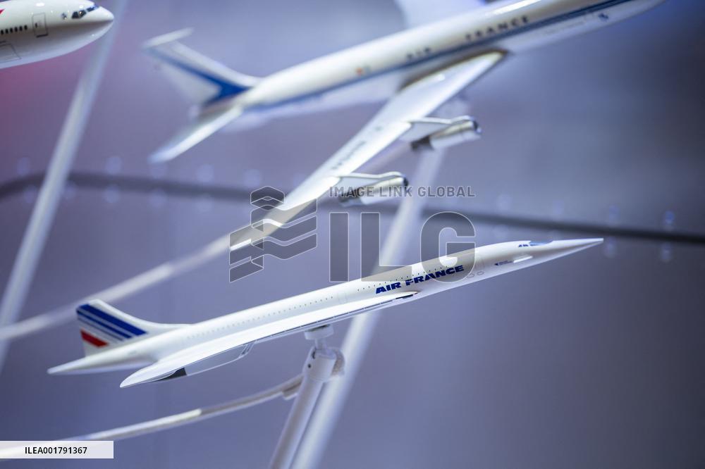 90th Anniversary Of Air France At The Galeries Lafayette - Paris
