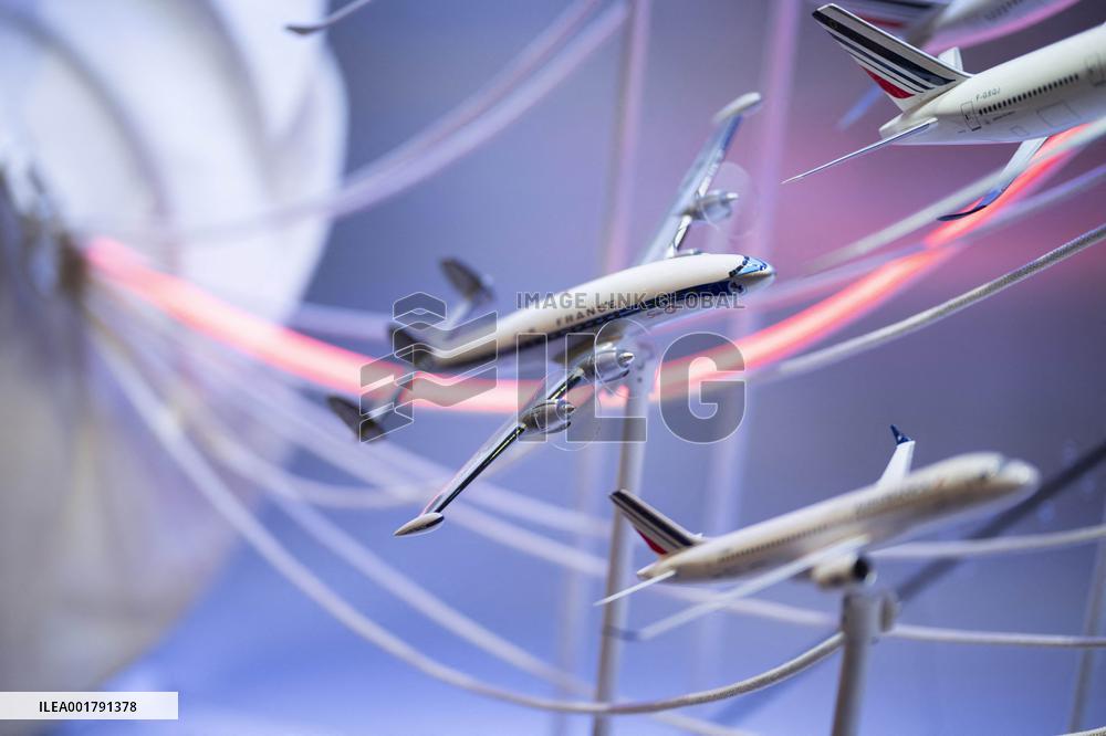 90th Anniversary Of Air France At The Galeries Lafayette - Paris