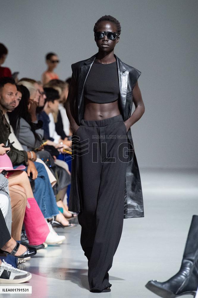 PFW Gauchere Runway