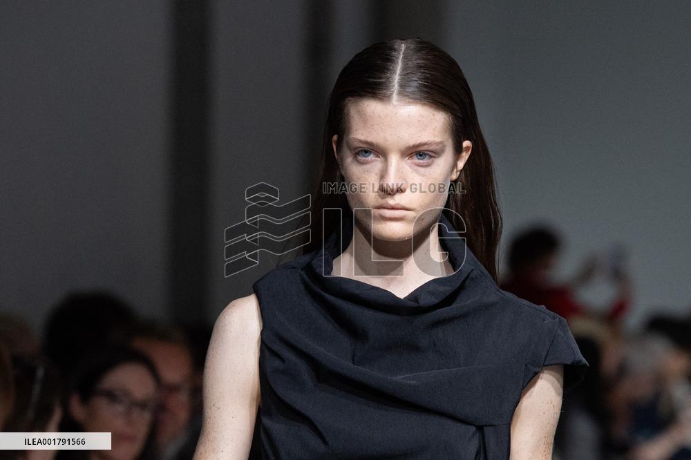 PFW Gauchere Runway