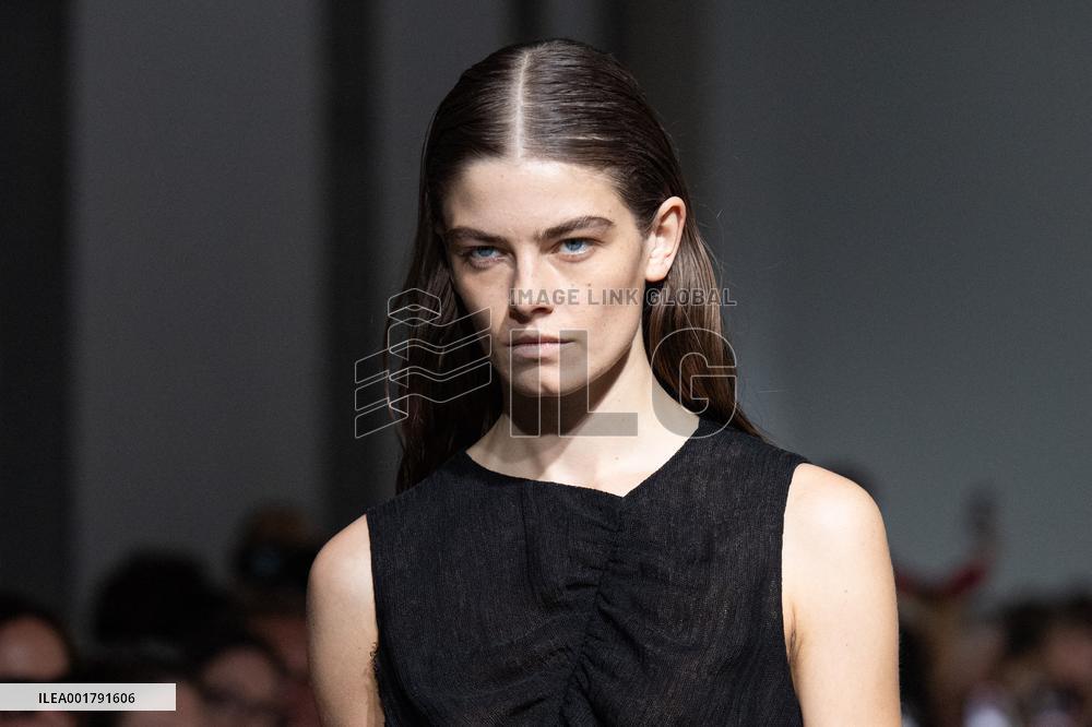 PFW Gauchere Runway