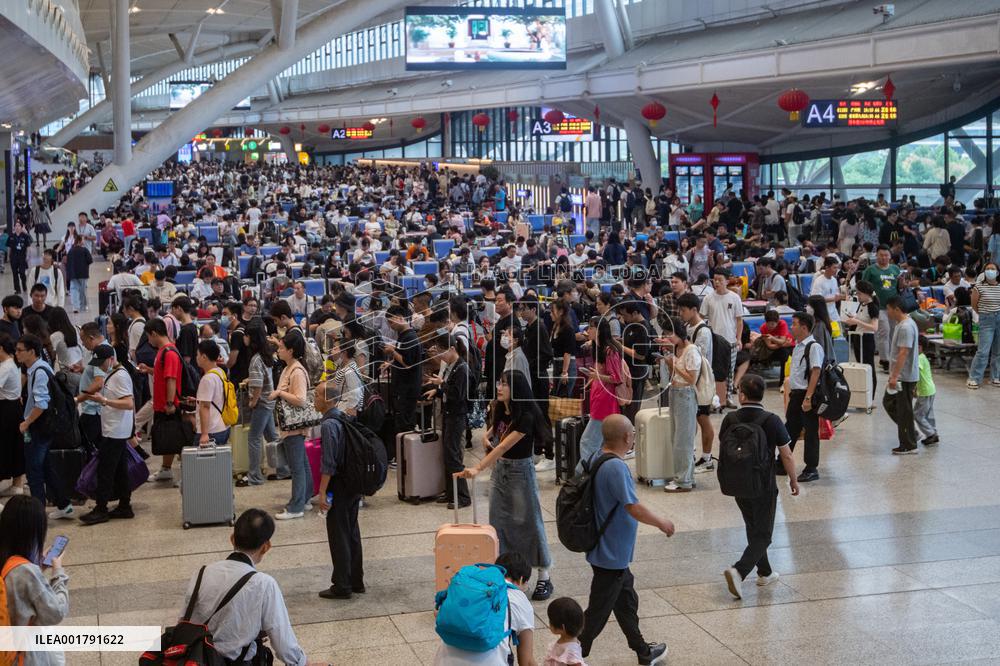 CHINA-MID-AUTUMN FESTIVAL AND NATIONAL DAY HOLIDAY-PASSENGER FLOWS (CN)