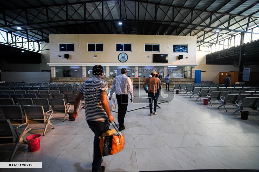 Israel Reopens Gaza Border Crossing