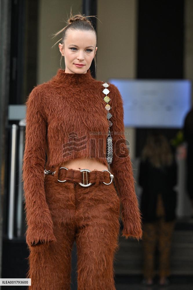 PFW Rabanne Arrivals