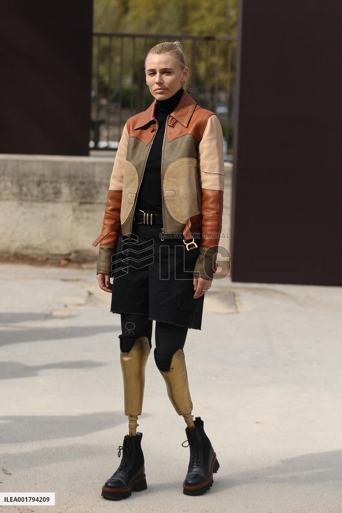 PFW - CHLOE Womenswear Spring/Summer 2024 - Arrivals NB