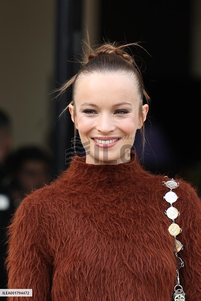 PFW - Rabanne Womenswear Spring/Summer 2024 - Arrivals NB