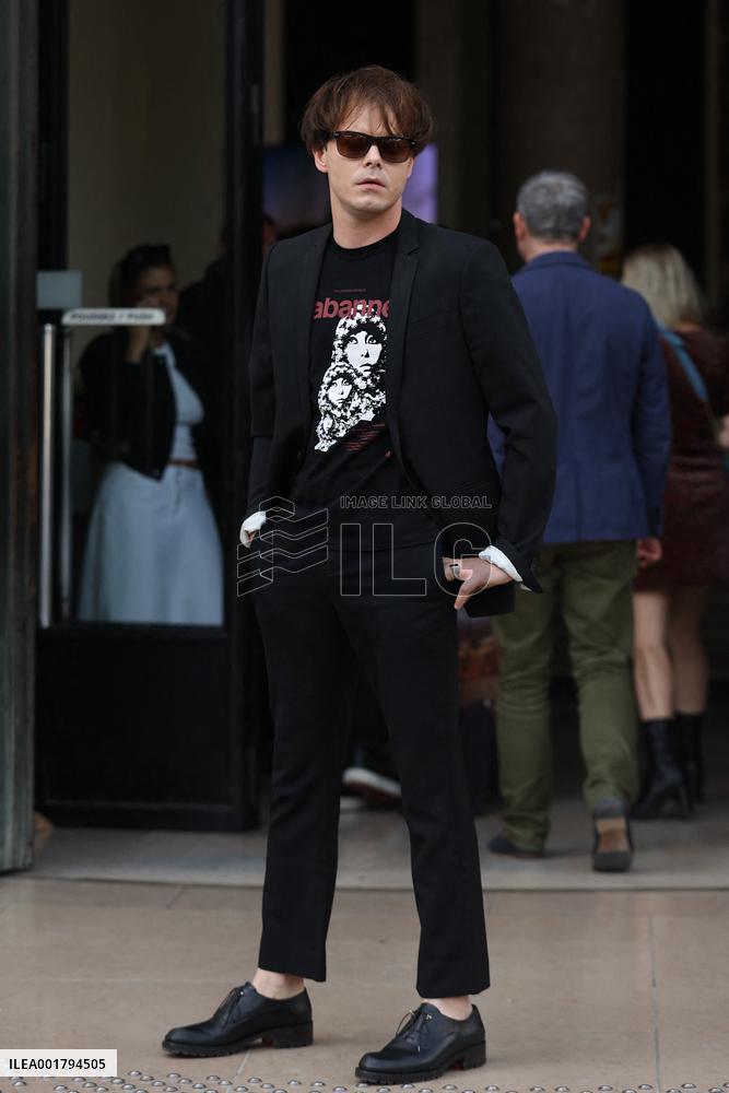PFW - Rabanne Womenswear Spring/Summer 2024 - Arrivals NB