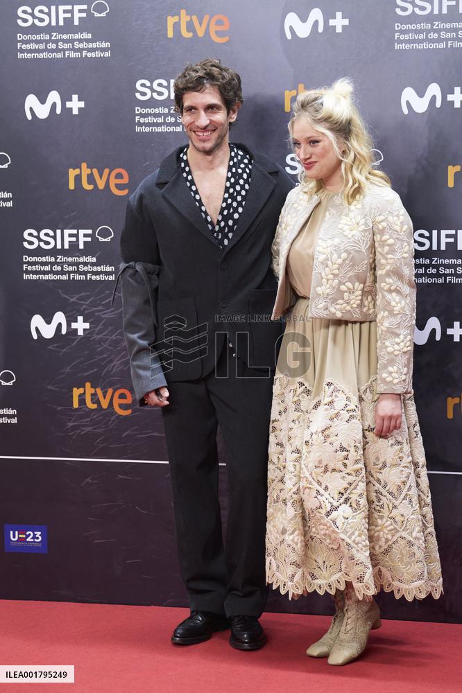 San Sebastian - L’Ile Rouge Premiere