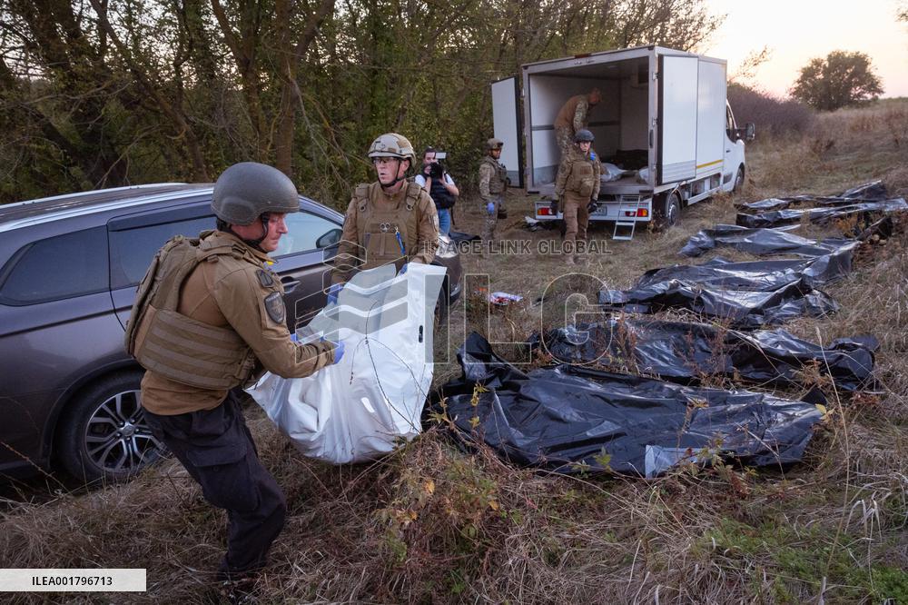 Platsdarm search team body collectors