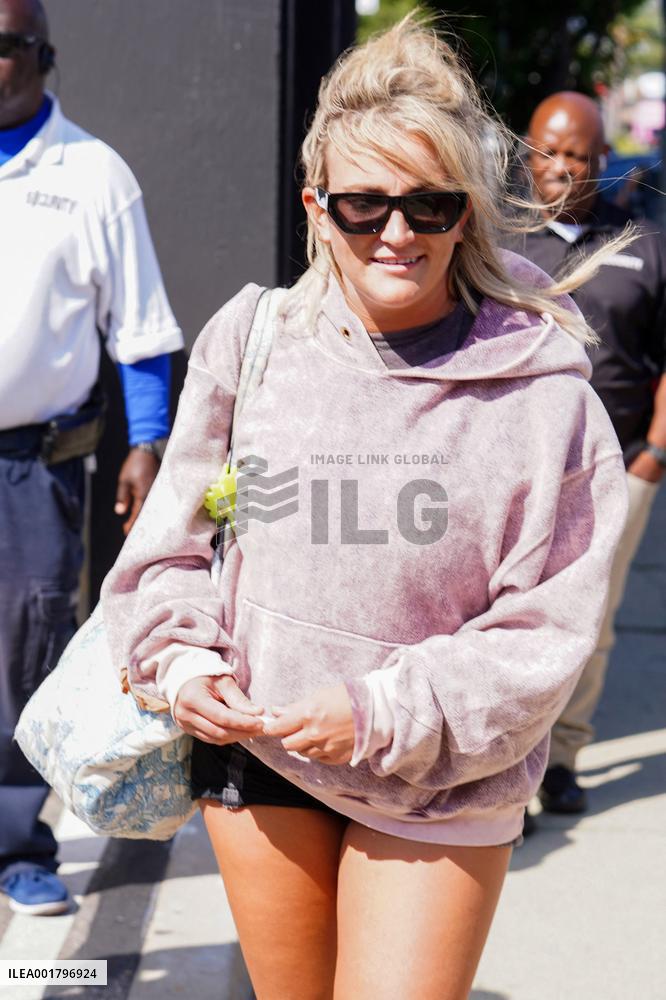 Jamie Lynn Spears At Dancing With The Stars - LA