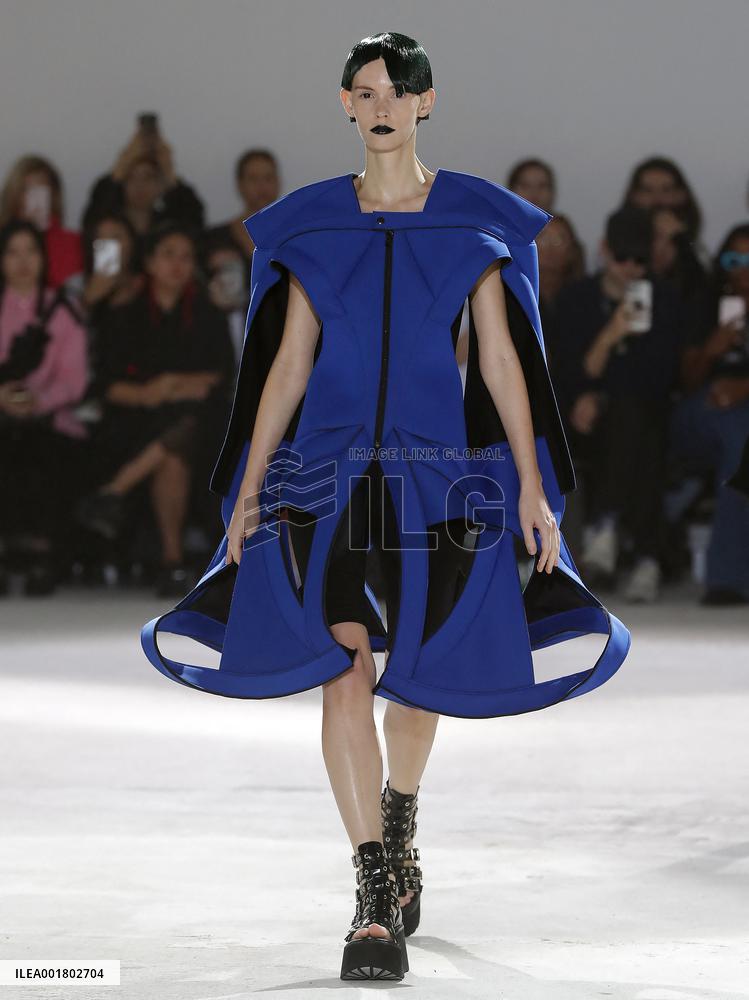 PFW - Junya Watanabe Runway