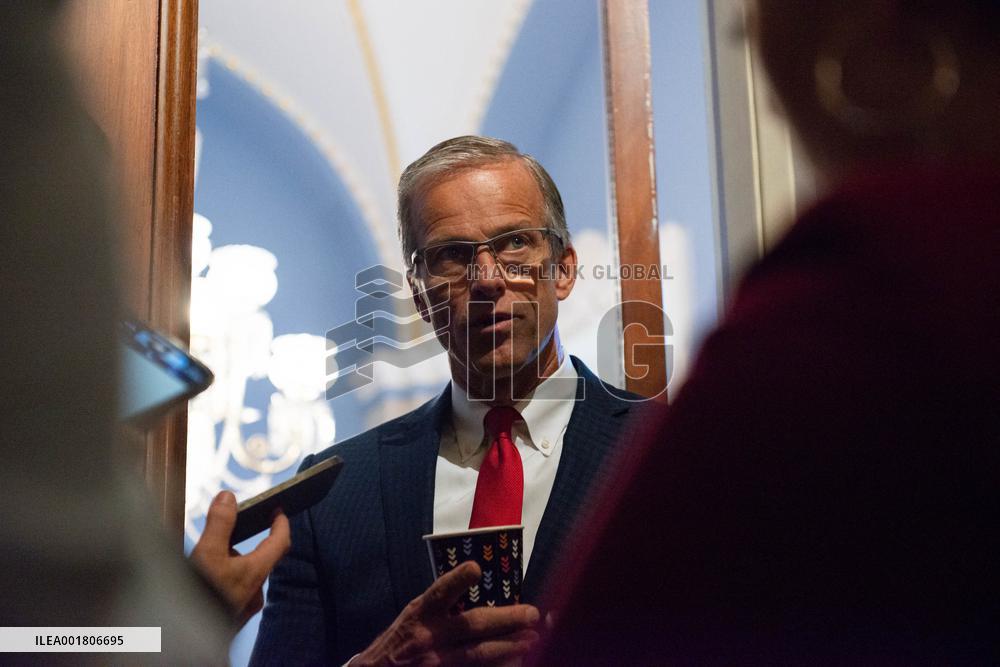 US Avoids Government Shutdown In Last-Minute Deal - Washington