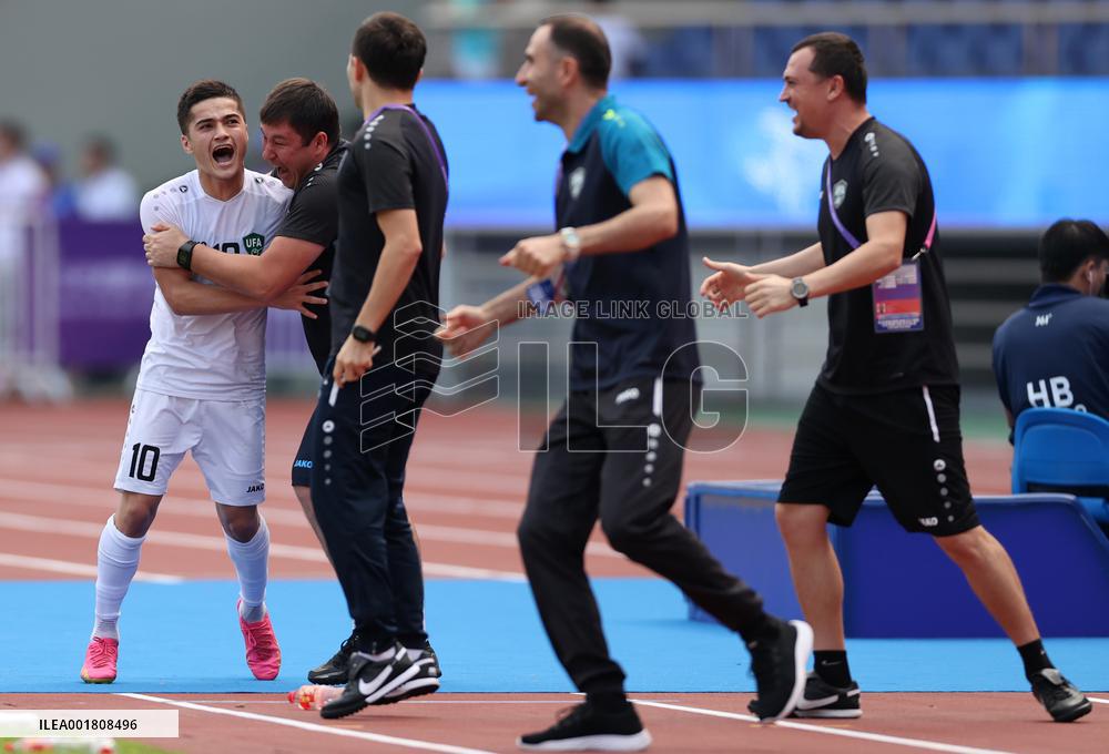(SP)CHINA-HANGZHOU-ASIAN GAMES-FOOTBALL (CN)