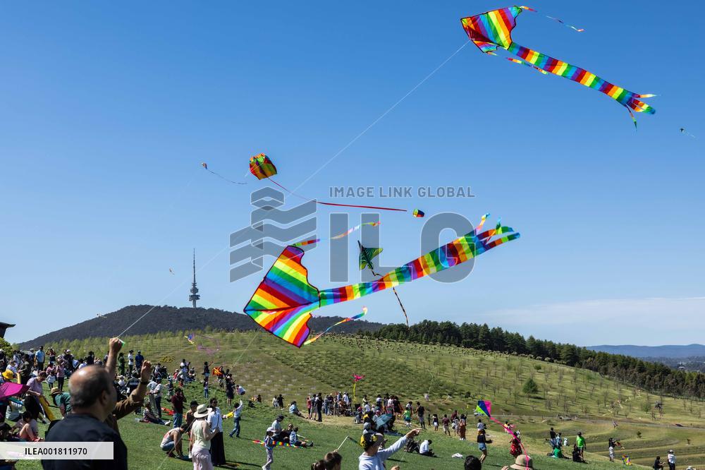 AUSTRALIA-CANBERRA-NATIONAL ARBORETUM-KITE FEST