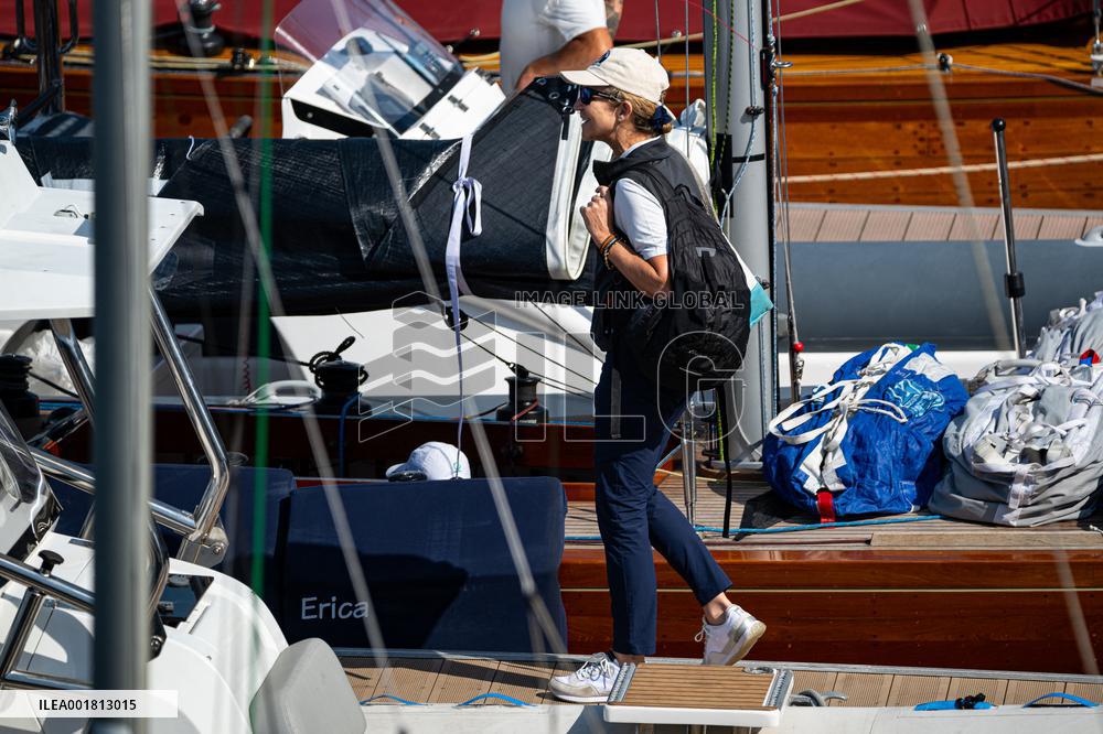 King Juan Carlos And Infanta Elena Enjoy The Third Day Of Regattas - Sanxenxo