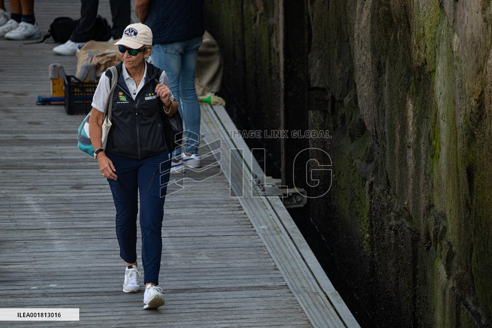 King Juan Carlos And Infanta Elena Enjoy The Third Day Of Regattas - Sanxenxo
