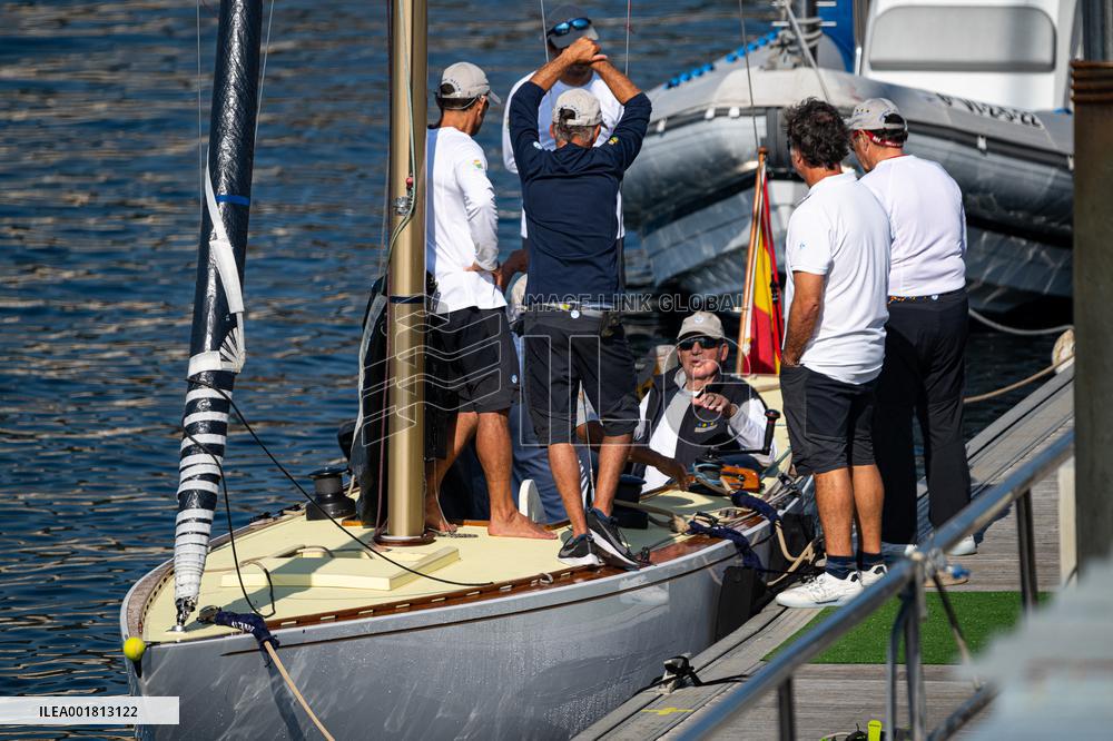 King Juan Carlos And Infanta Elena Enjoy The Third Day Of Regattas - Sanxenxo