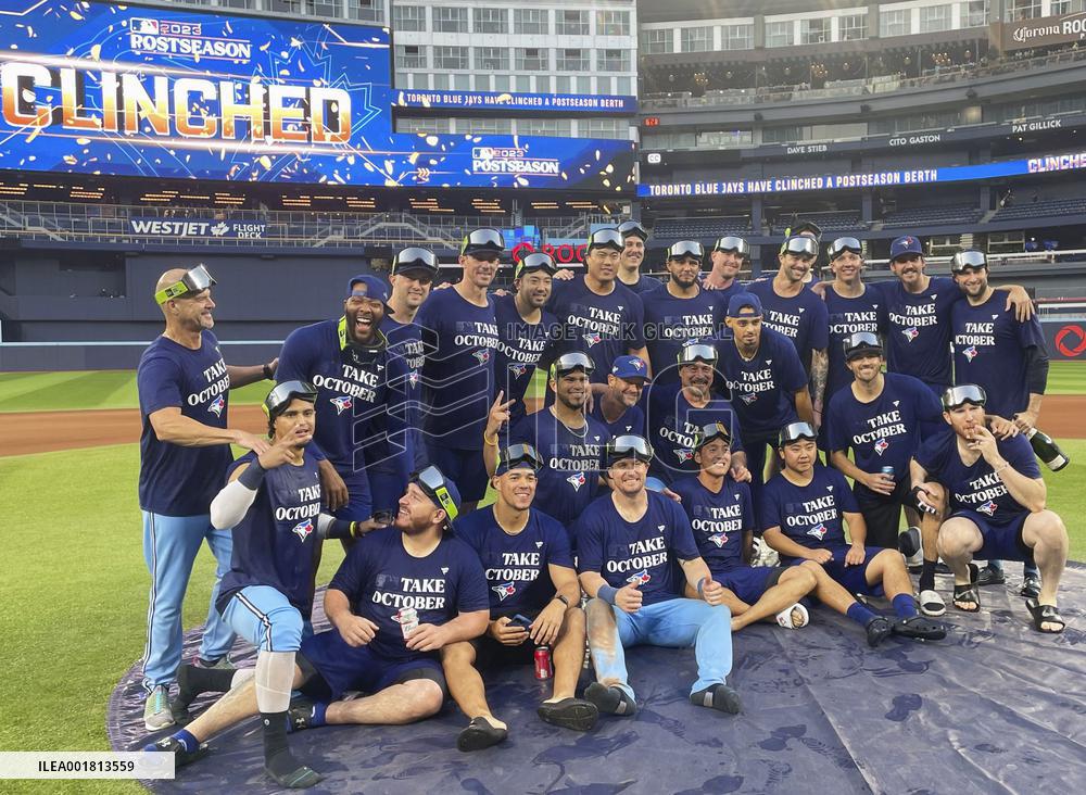 Baseball: Blue Jays clinch playoff berth