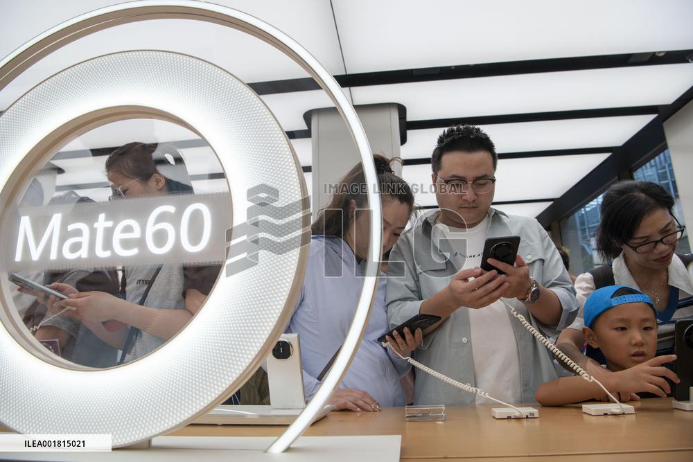 Customers At Huawei Store in Shanghai