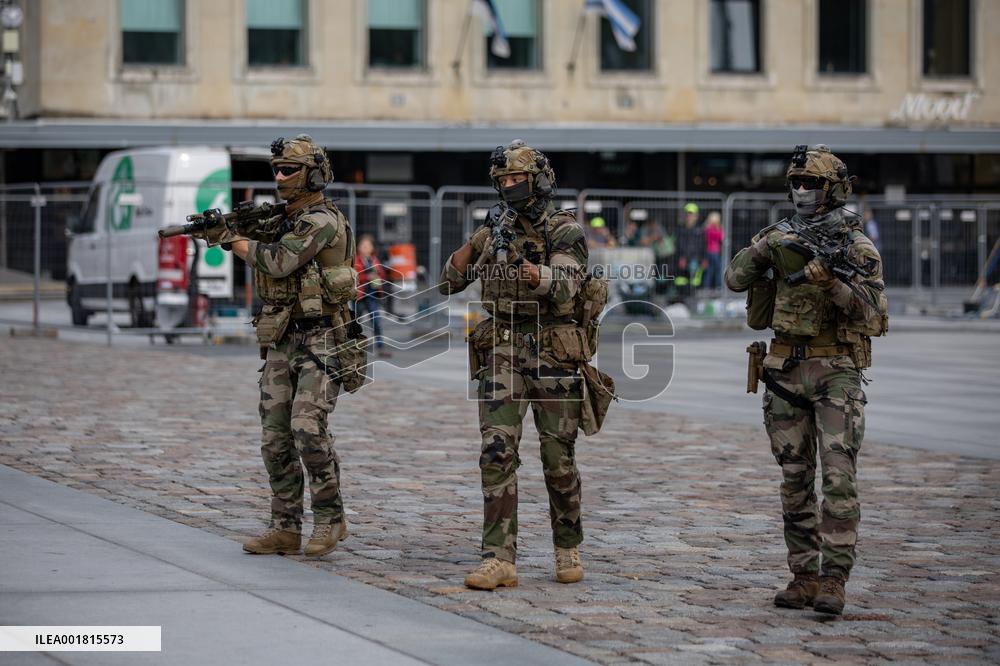 French airborne forces