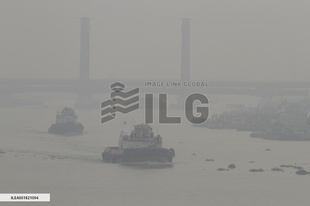 INDONESIA-PALEMBANG-SMOKES-PEATLAND FIRE