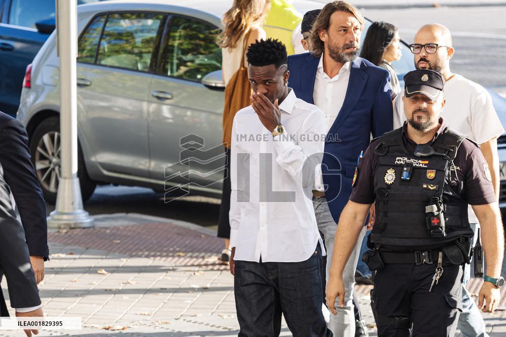 Vinicius Jr Testifies From On Racist Insults Received - Madrid