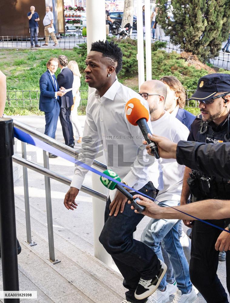 Vinicius Jr Testifies From On Racist Insults Received - Madrid