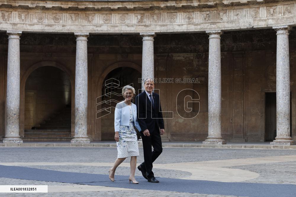 Royals Host An Official Diner At The Alhambra - Granada