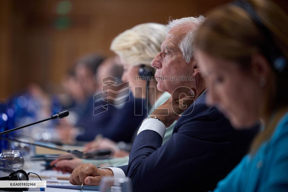 Zelensky At The EU Political Community Summit - Granada