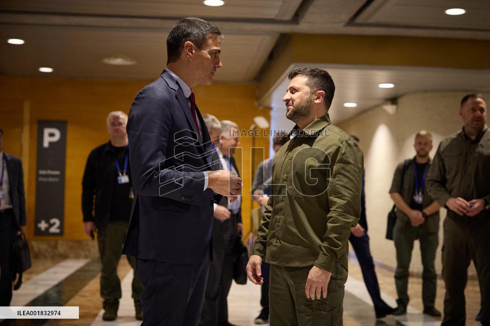 Zelensky At The EU Political Community Summit - Granada