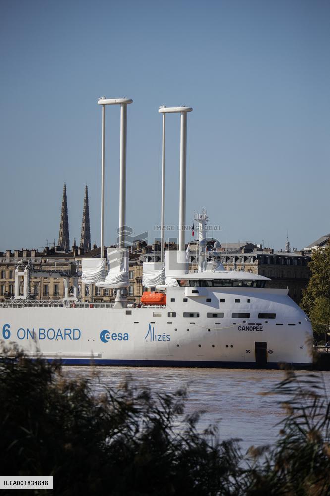 Canopee, 121-Metre Long Cargo Ship - Bordeaux